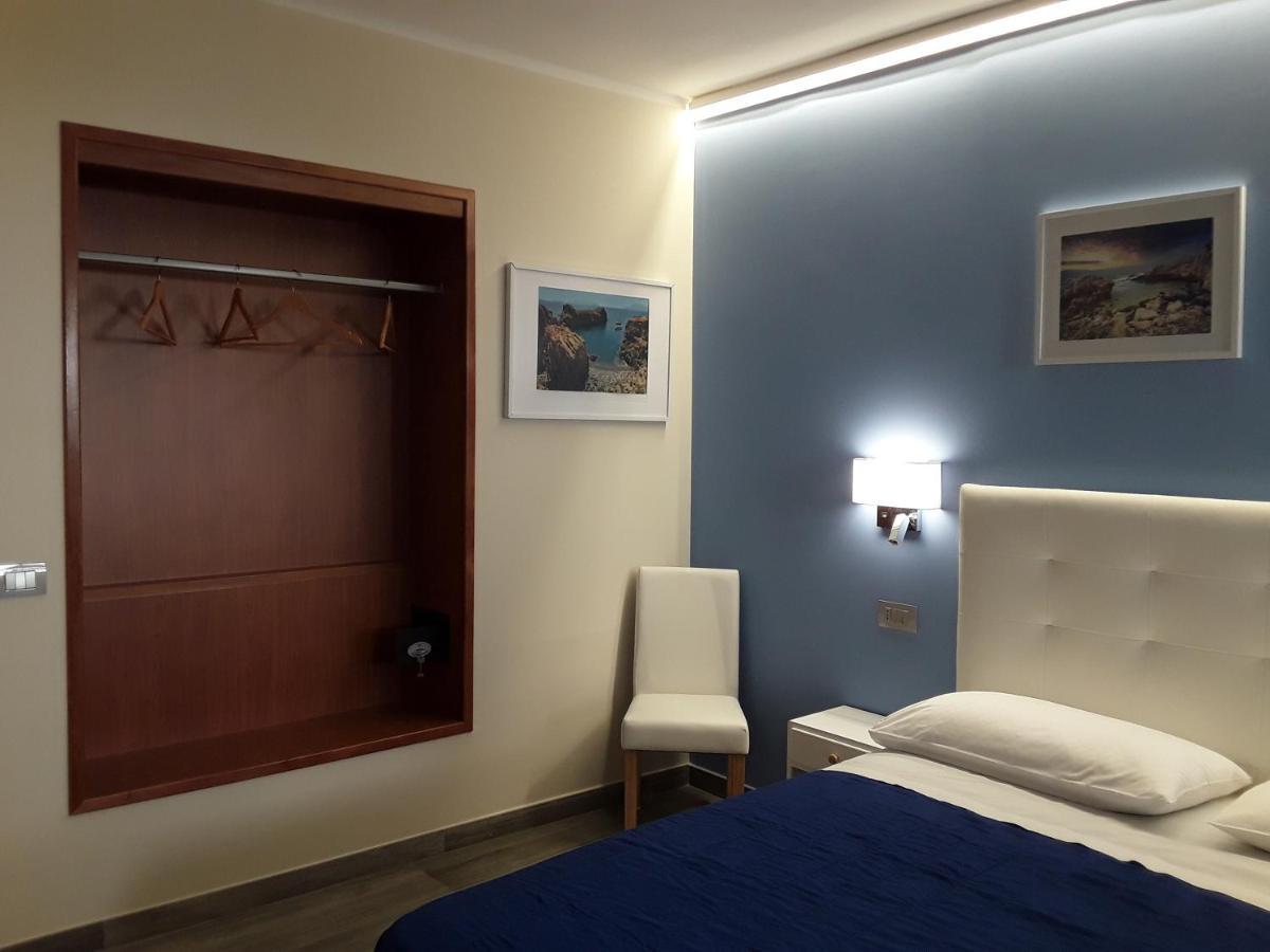 מילאצו Al Castello B&B מראה חיצוני תמונה
