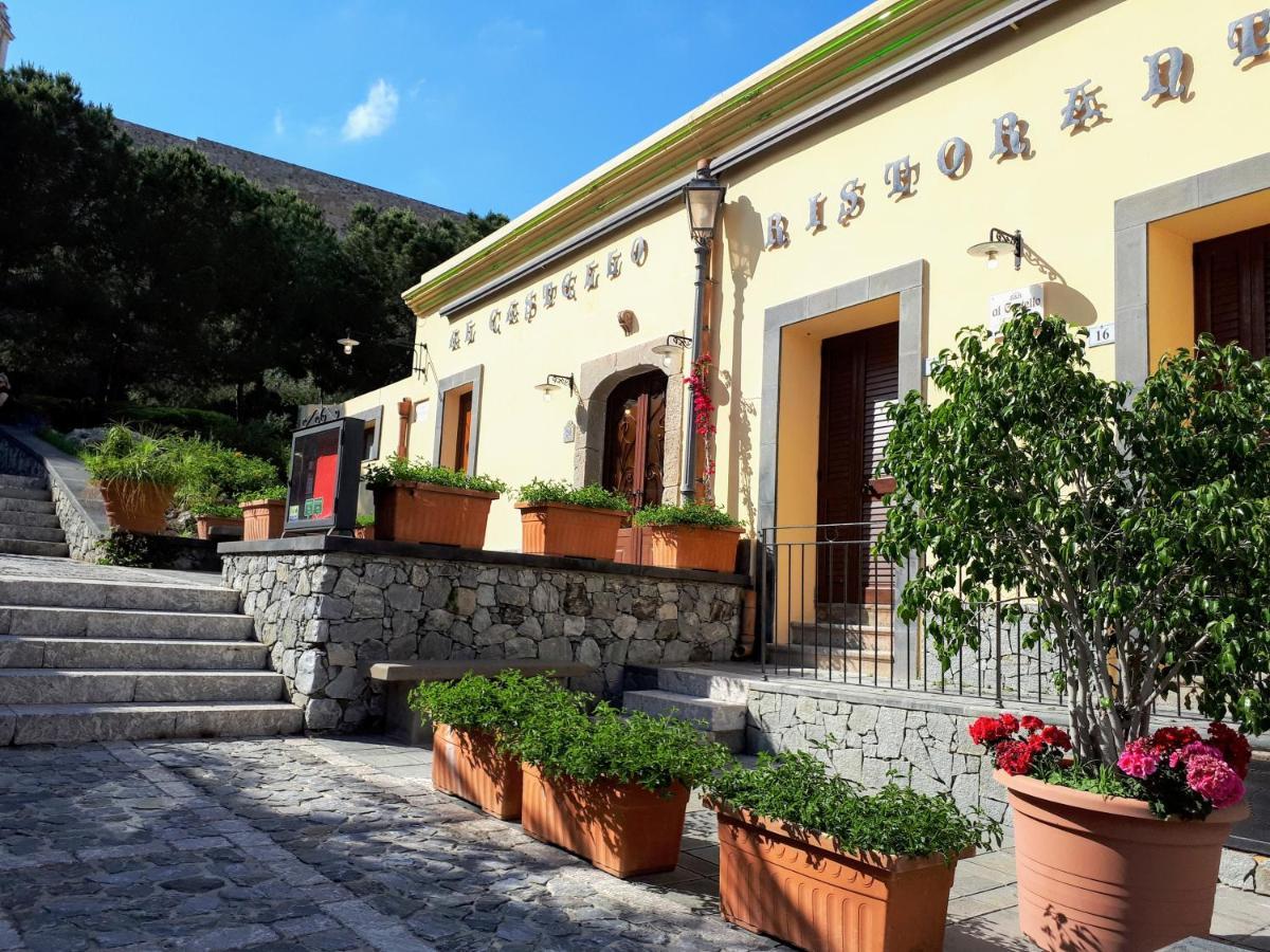 מילאצו Al Castello B&B מראה חיצוני תמונה