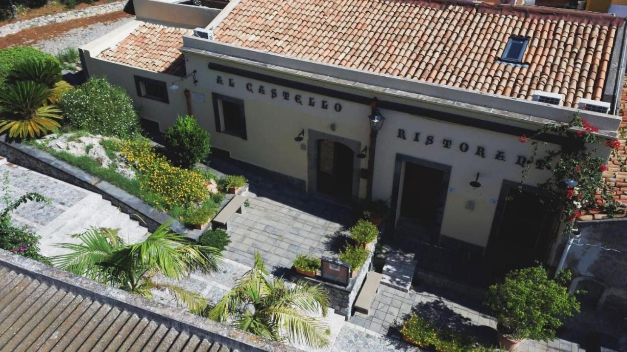 מילאצו Al Castello B&B מראה חיצוני תמונה