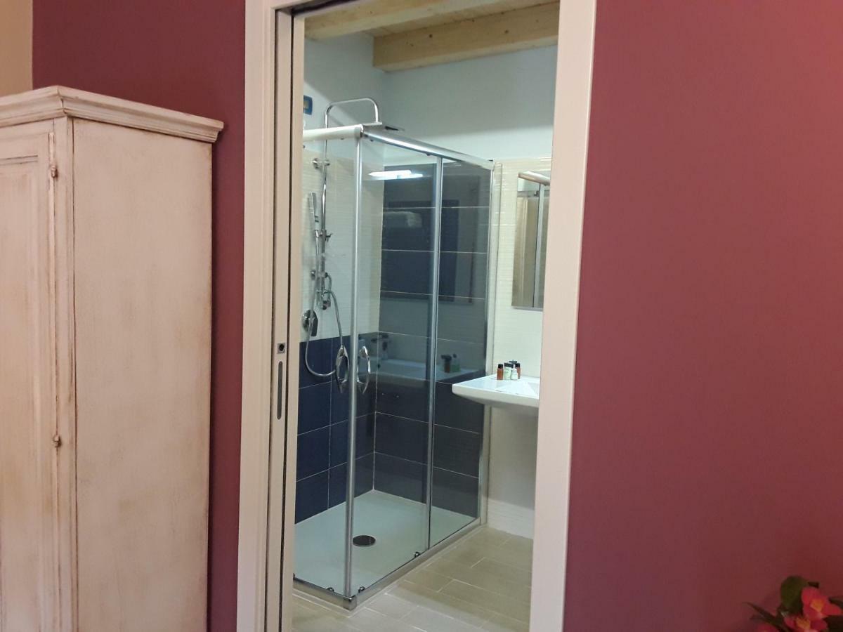 מילאצו Al Castello B&B מראה חיצוני תמונה