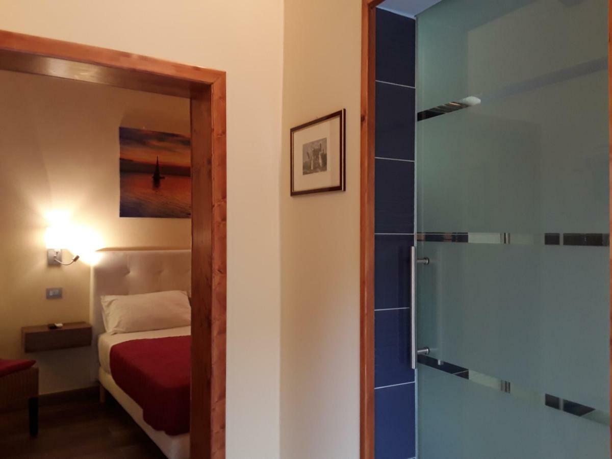 מילאצו Al Castello B&B מראה חיצוני תמונה